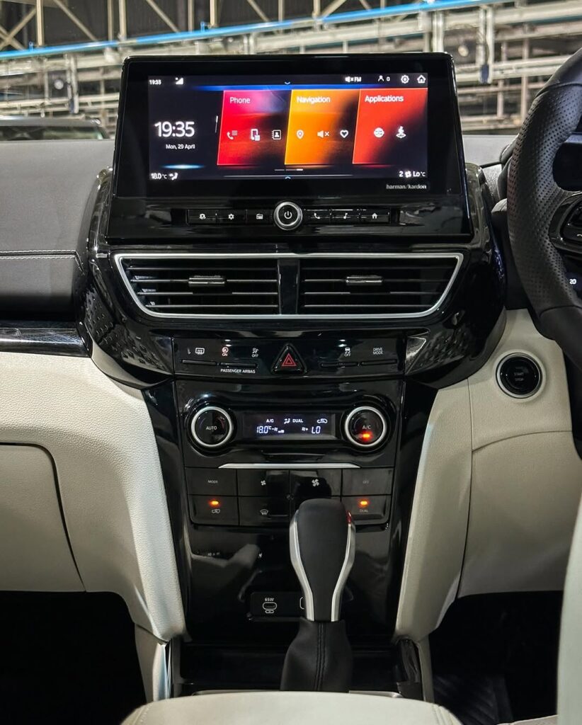 Mahindra XUV 3XO touchscreen view